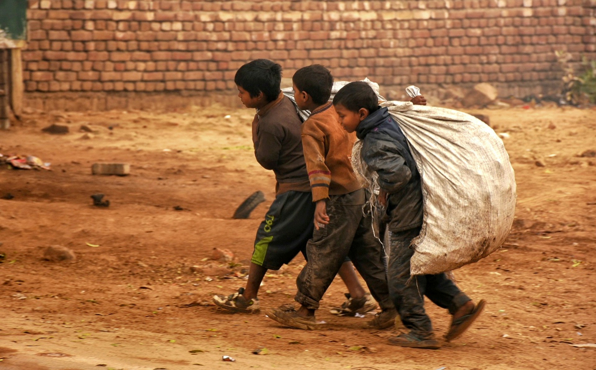 Studiu al Băncii Mondiale. Sărăcia extremă din țările cele mai greu lovite de pandemie, de peste opt ori mai mare decât media din restul lumii
